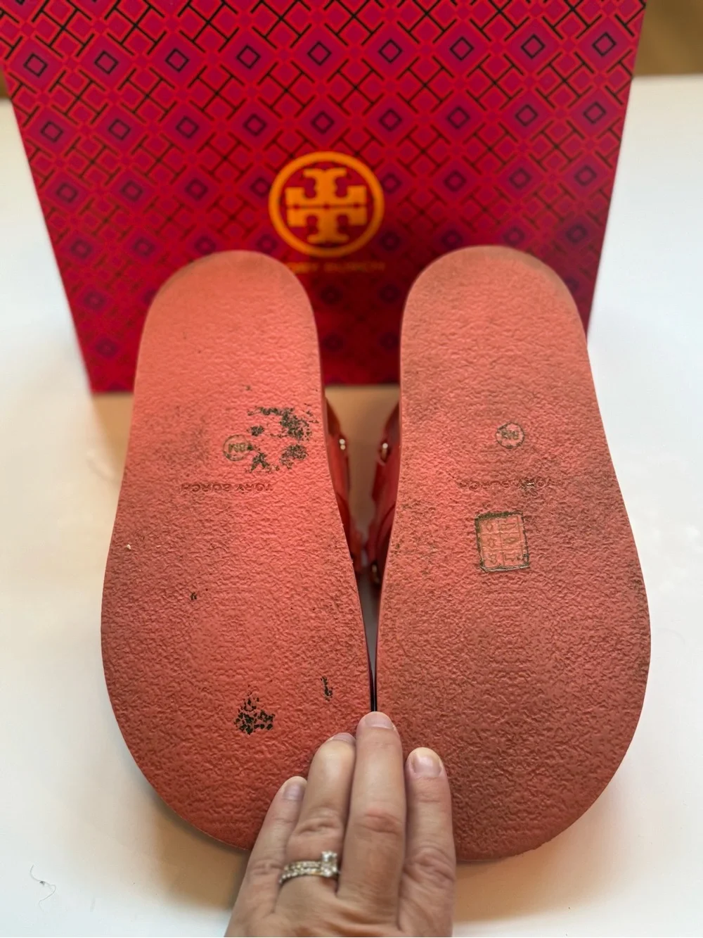 Tory Burch Kira Sport Sandal in Coral Crush | EUC | Size 8